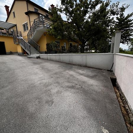 Riad Apartments Zgornje Skofije Luaran gambar