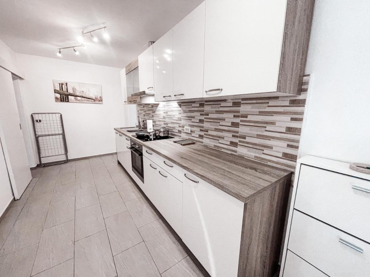 Riad Apartments Zgornje Skofije Luaran gambar