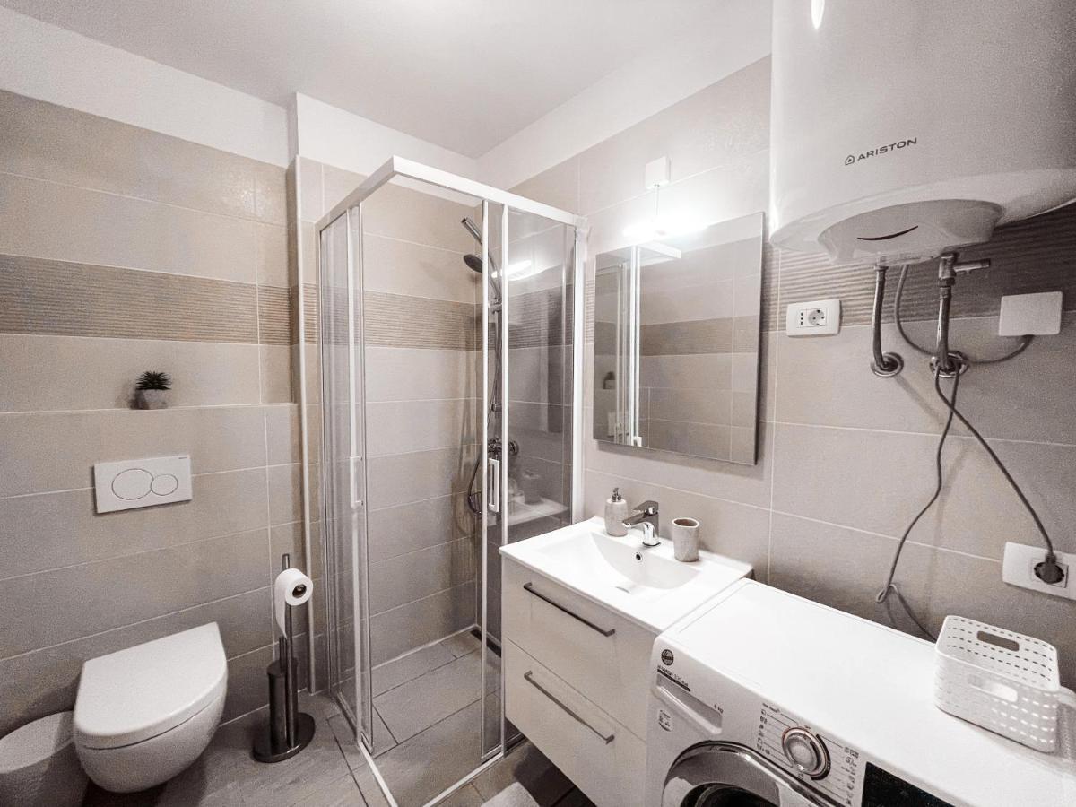 Riad Apartments Zgornje Skofije Luaran gambar